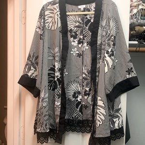 Black & White floral kimono